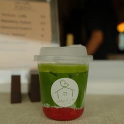 strawberry matcha